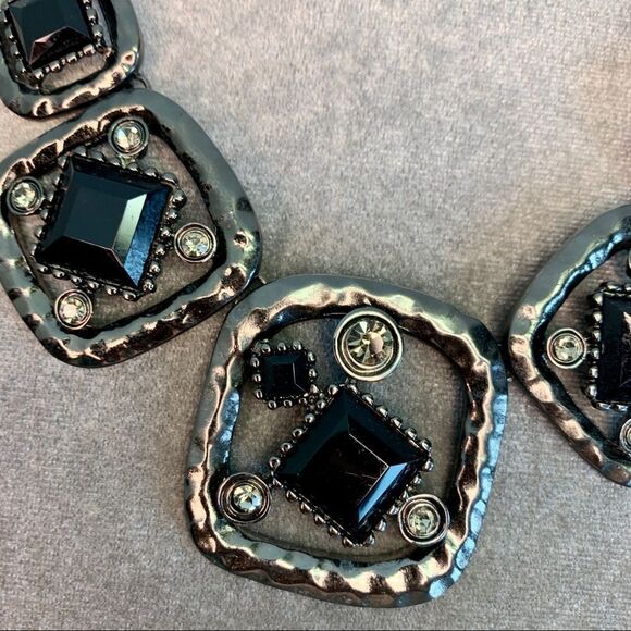 BLACK and dark silver square gem jewel rhinestone costume jewellery necklace - Picture 5 of 8